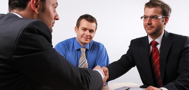 مهارات التفاوض والإقناع لموظفي علاقات المستثمرين