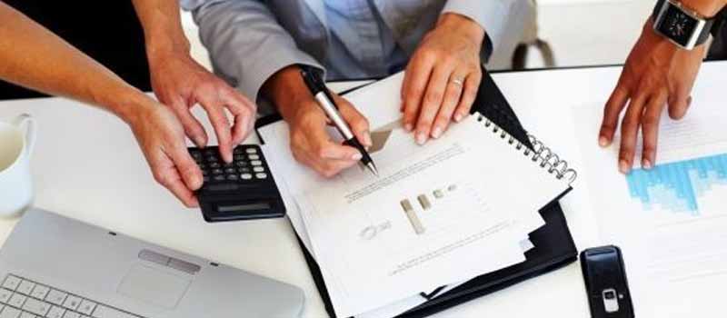 الدبلوم التدريبي في المحاسبة والإدارة المالية التطبيقية
