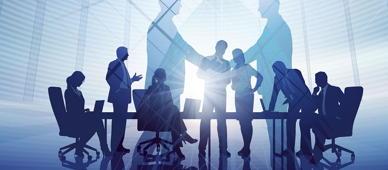 إستراتيجيات إعداد وتنفيذ مراقبة شؤون الموظفين